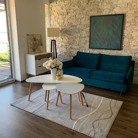 Apartment U Plaze S Terasou Pavlov