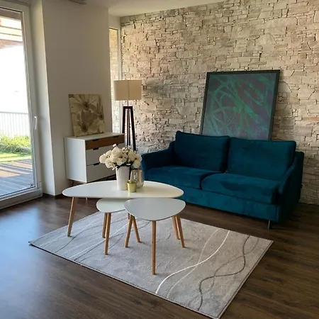 U Plaze S Terasou Apartment *