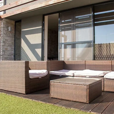 U Pláže S Terasou Apartmán