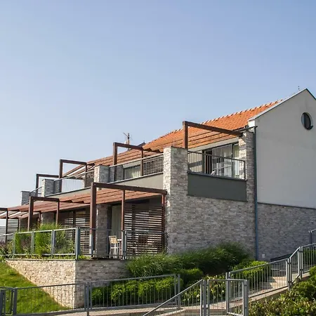 U Plaze S Terasou Apartment Pavlov